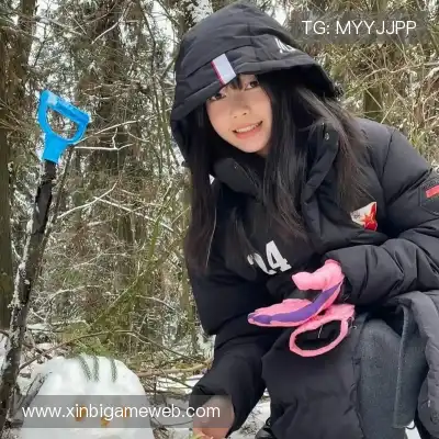 薄香绮